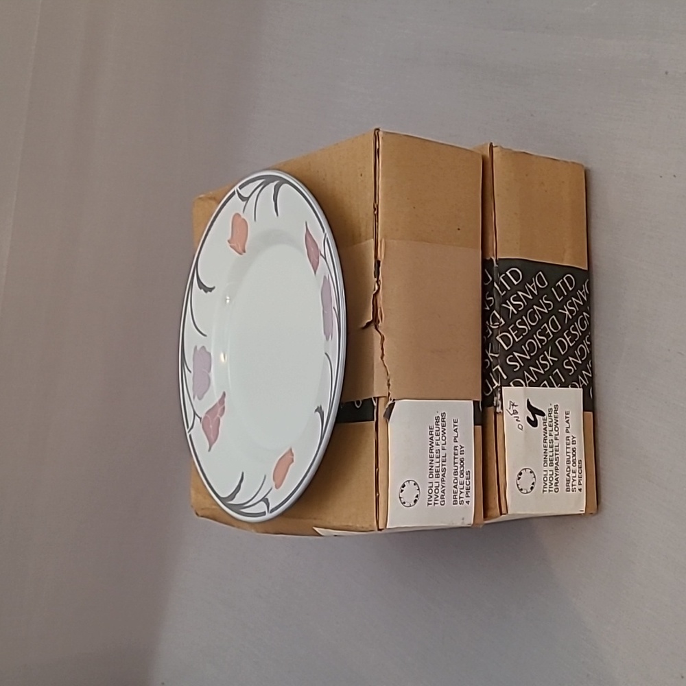 Dansk Tivoli Belles Fleurs Gray Pastel Flowers Bread Butter Plate 08306 BY Qty.6 - Picture 4 of 4